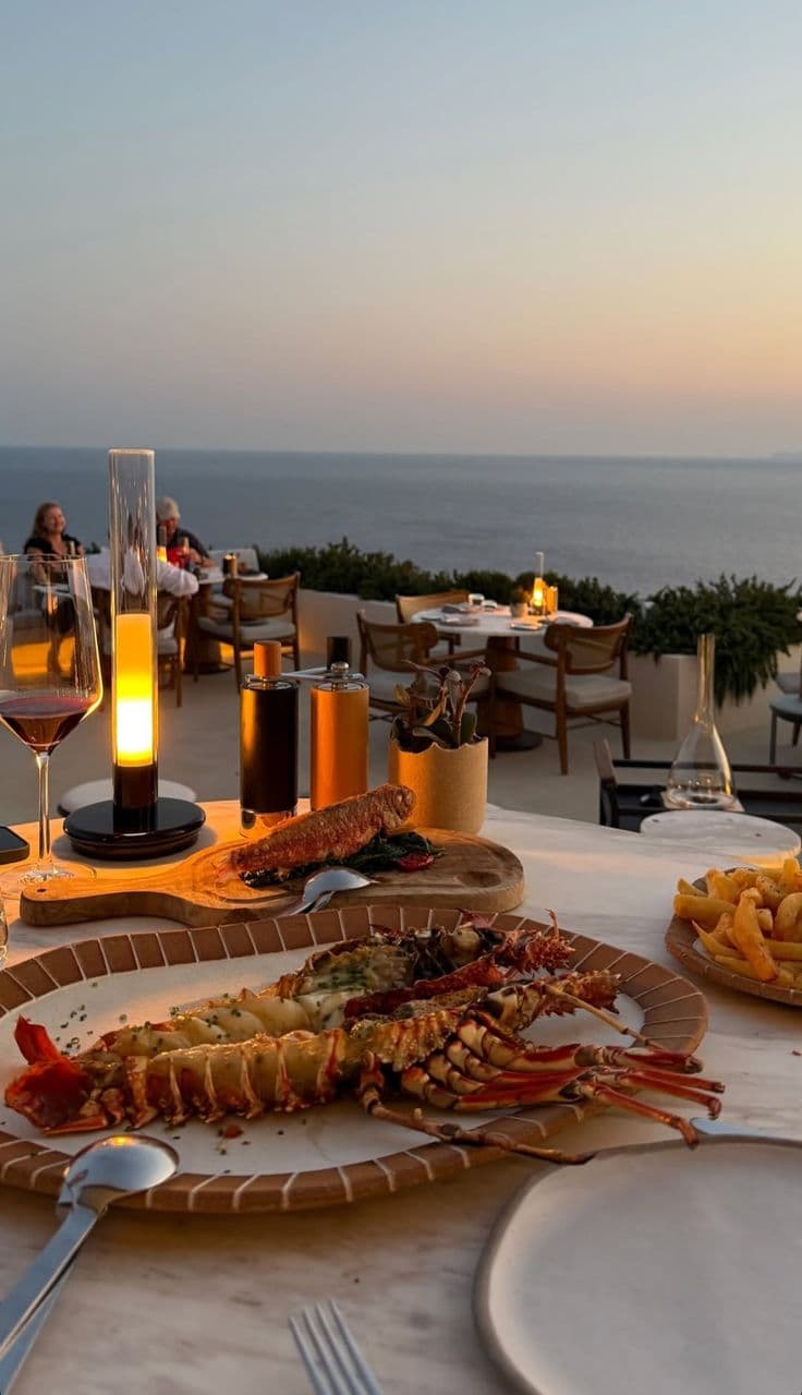 Maison Lumé — plat signature en terrasse